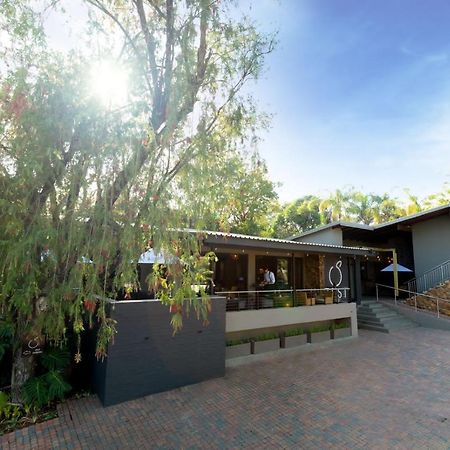 Lowveld Living Guesthouse Mbombela Esterno foto