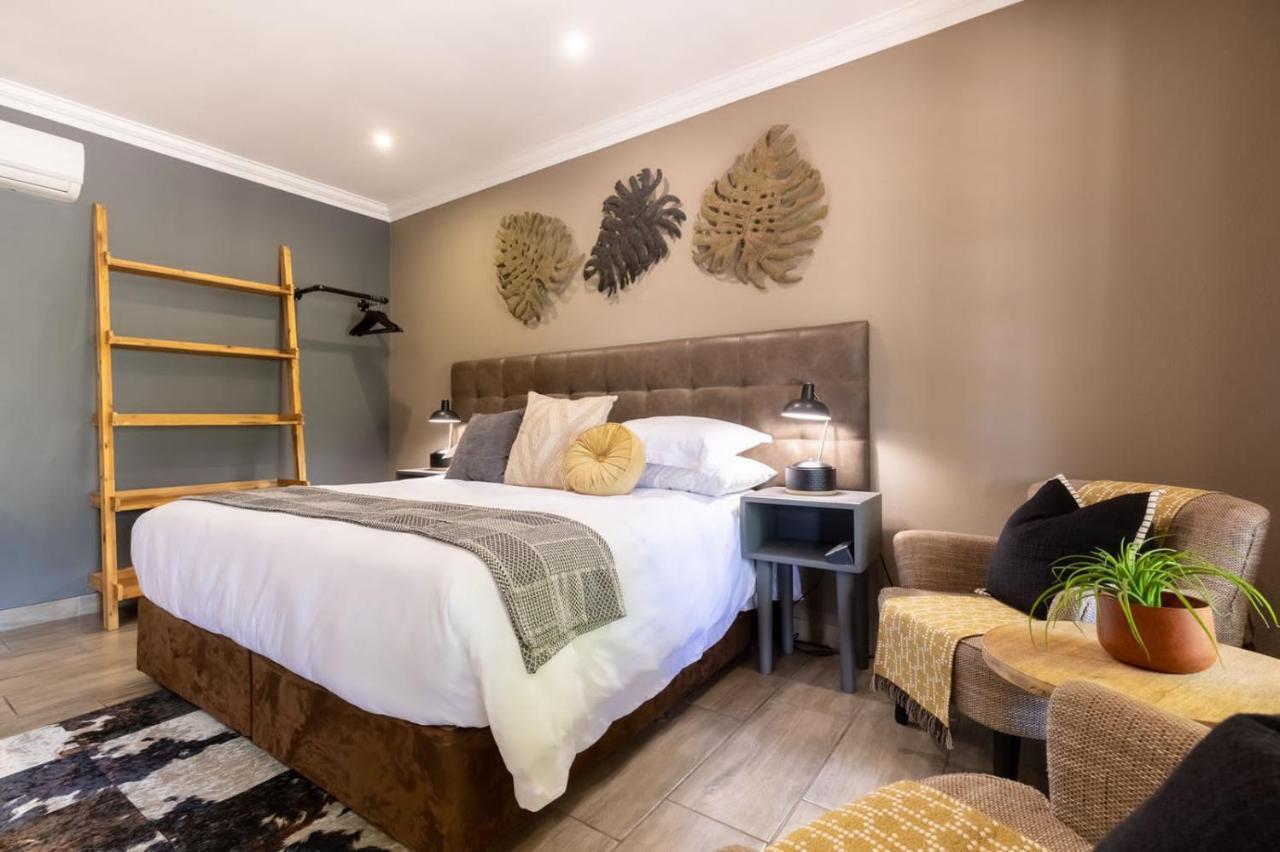 Lowveld Living Guesthouse Mbombela Esterno foto